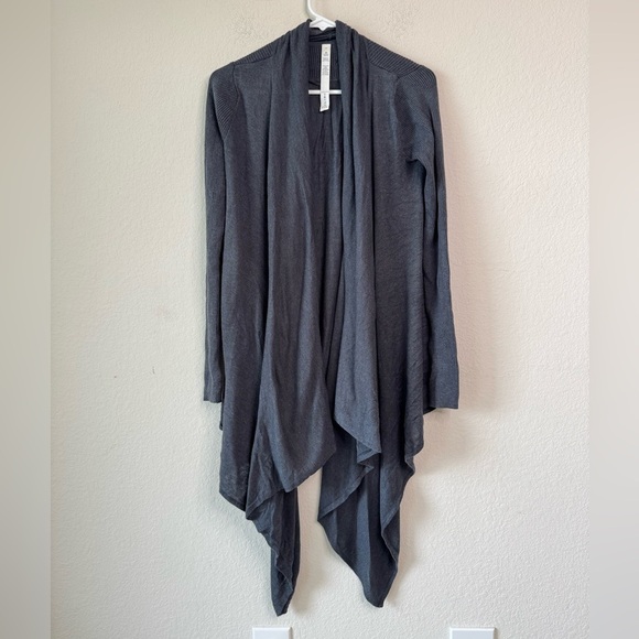Lululemon Women’s Universal Wrap Cashmere blend Cardigan Sz 6 Draped Waterfall - Picture 1 of 6